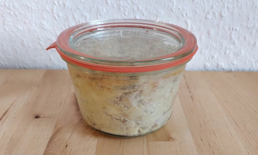 A Semmelknödel in a glass
jar.